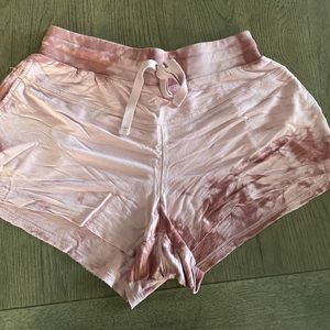 Pink flowy shorts size M